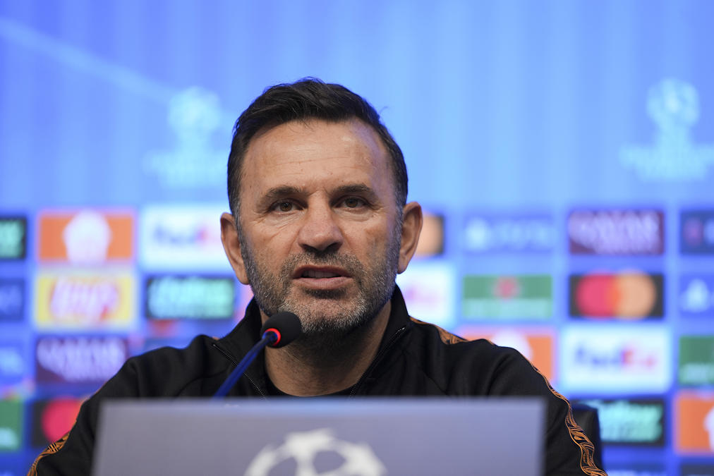 CANLI | Okan Buruk açıklamalarda bulunuyor