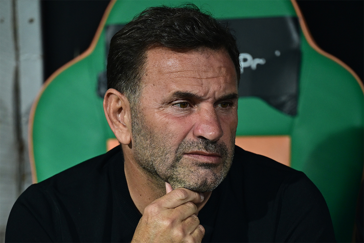 Okan Buruk'tan Frankfurt Öncesi 'Derin' Analizler: 'Top Yuvarlak, Maç 90 Dakika!'