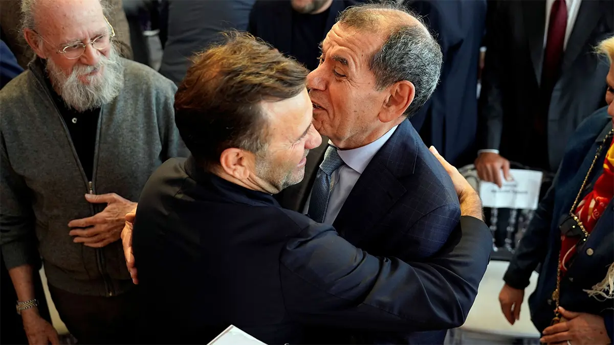 Sevinci katlayan haberi verdi! Dursun Özbek, Juventus zaferi sonrası direkt soyunma odasına indi