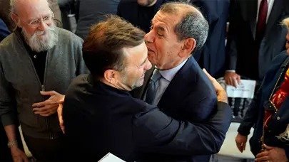 Sevinci katlayan haberi verdi! Dursun Özbek, Juventus zaferi sonrası direkt soyunma odasına indi