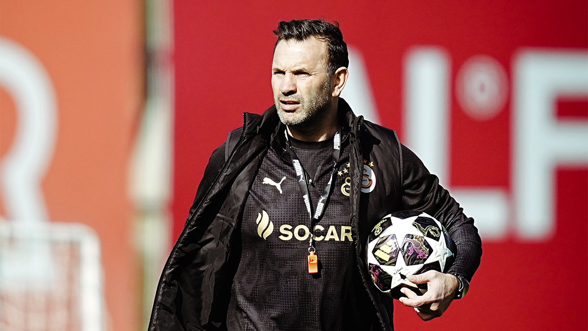 Okan Buruk ilk 11'den tam 4 futbolcuyu kulübeye gönderiyor