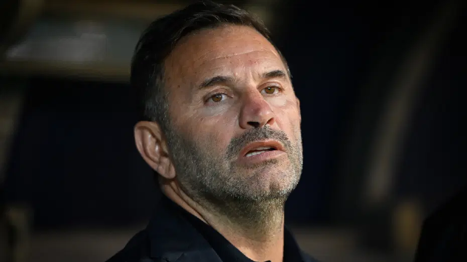Dobra açıklamalar: Okan Buruk sayısız futbolcu için  tek tek transfer yanıtı verdi - 9