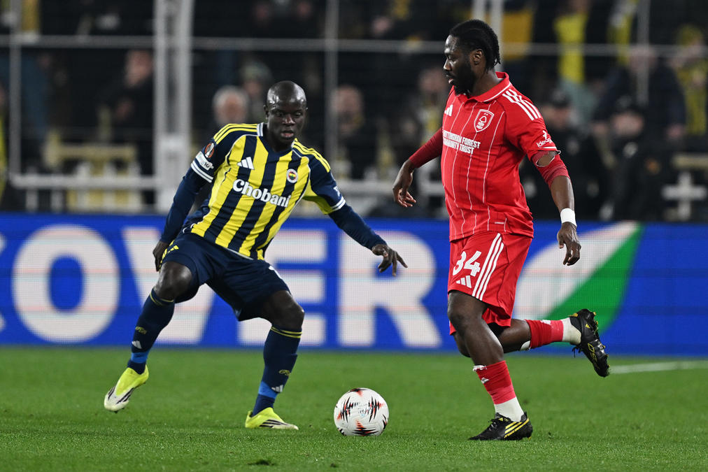 Görüntüler ortaya çıktı! Nottinghamlı Ola Aina'dan Fenerbahçelileri sinirlendiren sözler