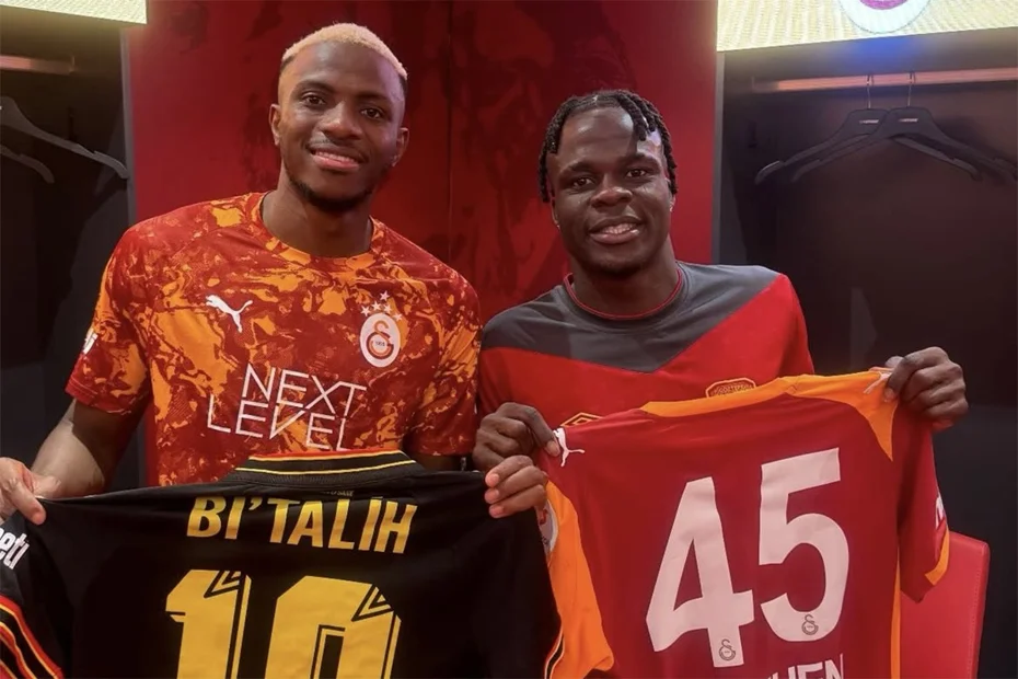 Osimhen'le formasını değiştirince olanlar oldu! Tepkiler üzerine özür diledi - 1