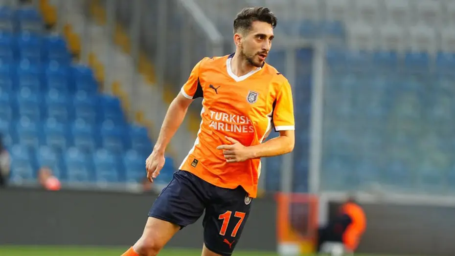 Ömer Faruk Beyaz'dan sürpriz transfer: Başakşehir ayrılığı resmen açıkladı