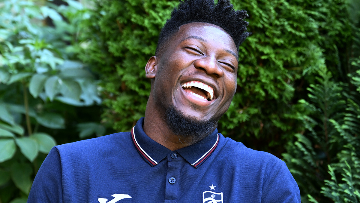 Onana Şaşkın! Kaybedilen Maçın Primini Hayatında İlk Kez Gördü: 'Noluyor Ağabey?'