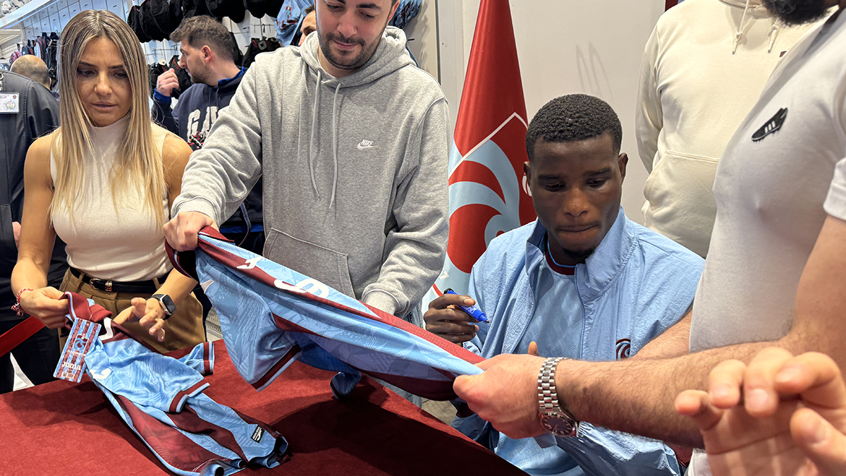 Onuachu'dan imza gününde şampiyonluk cevabı