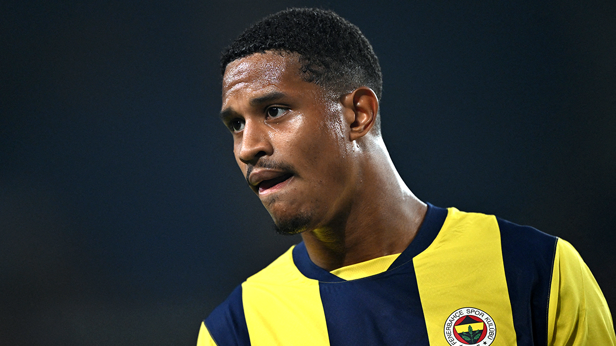 Fenerbahçe'de sarı kart gören Jayden Oosterwolde cezalı duruma düştü.