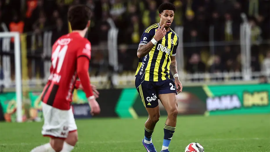 Trio'dan Fenerbahçe maçı için olay yorum! Penaltı ve kırmızı kart... - 5 Trio'dan Fenerbahçe maçı için olay yorum! Penaltı ve kırmızı kart... - 5