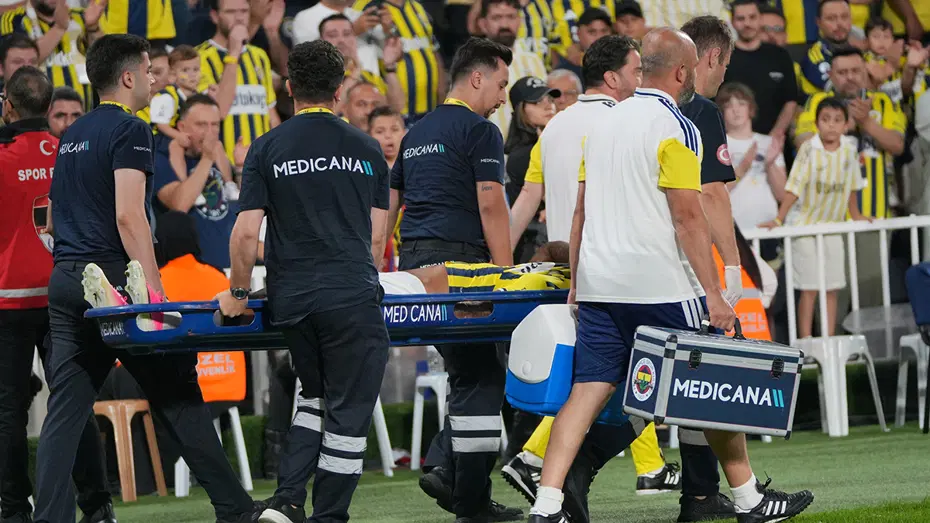 Ve Fenerbahçe, Jayden Oosterwolde için kötü haberi duyurdu: MR sonucu belli oldu - 2