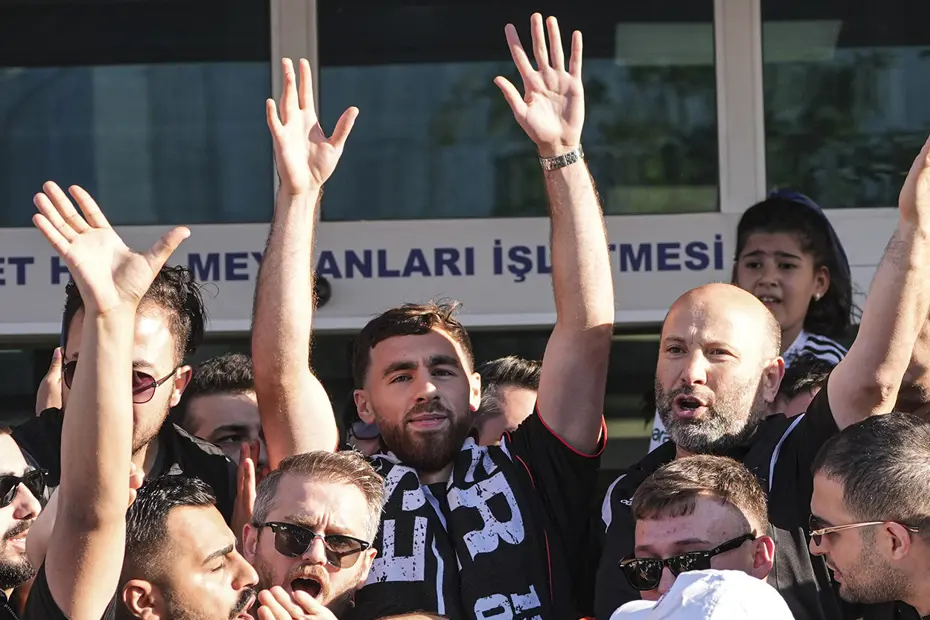Beşiktaş'ın transfer bombası Orkun Kökçü'nün maliyeti resmen açıklandı - 5