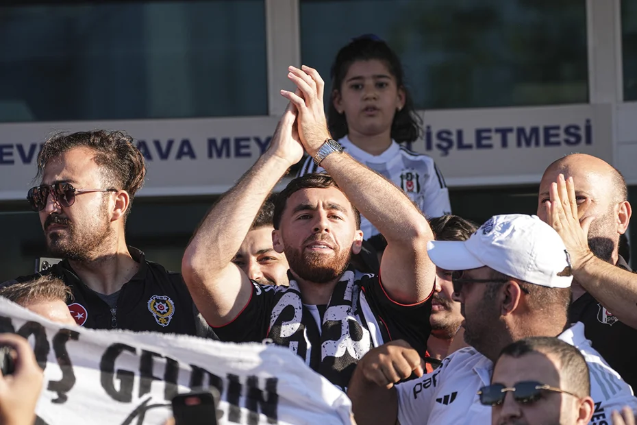Beşiktaş'ın transfer bombası Orkun Kökçü'nün maliyeti resmen açıklandı - 1