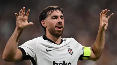 Orkun Kökçü'nün kankası Beşiktaş'a geliyor | Sporun manşetleri Orkun Kökçü'nün kankası Beşiktaş'a geliyor | Sporun manşetleri