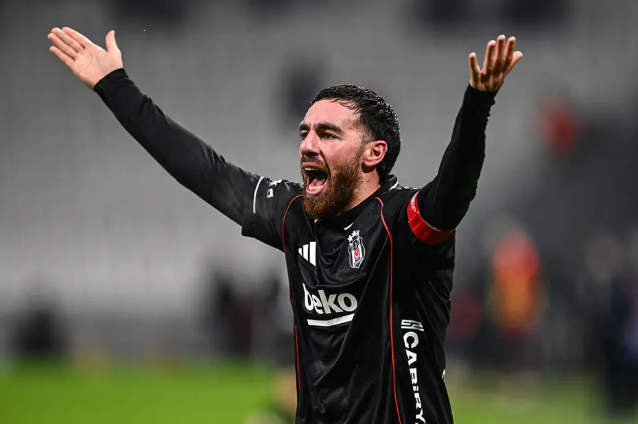 Beşiktaş maçındaki olay pozisyona Trio yorumu: 8 dakika boyunca kare kare izleyip son noktayı koydular - 6