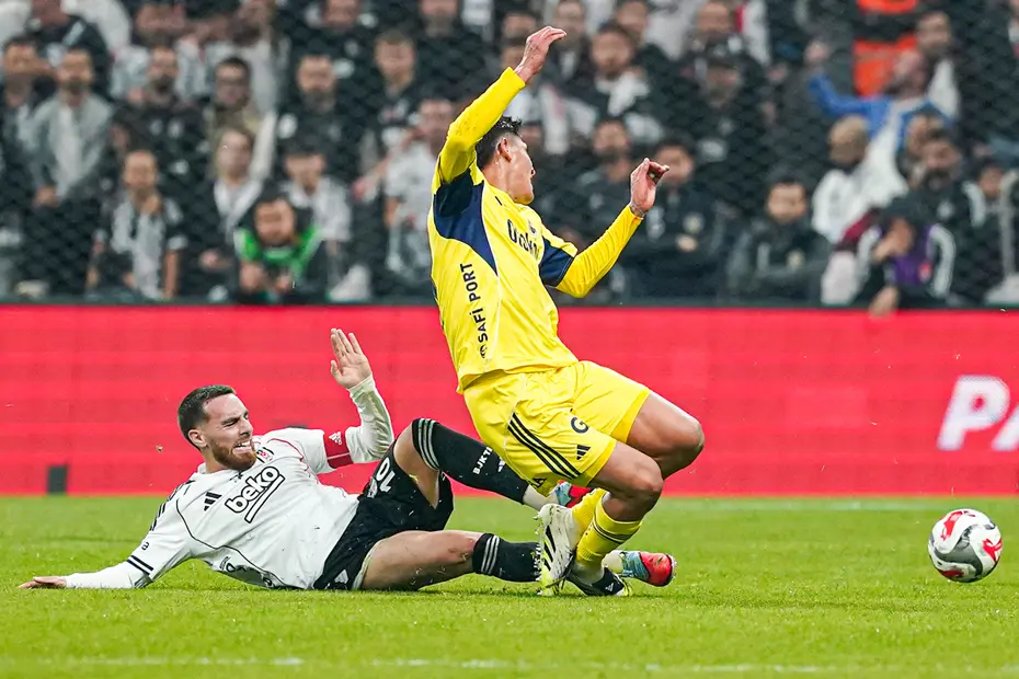 Orkun Kökçü için Fenerbahçe bombası: 2 cümlelik açıklama geldi, tüm hikaye baştan sona değişti - 3 Orkun Kökçü için Fenerbahçe bombası: 2 cümlelik açıklama geldi, tüm hikaye baştan sona değişti - 3