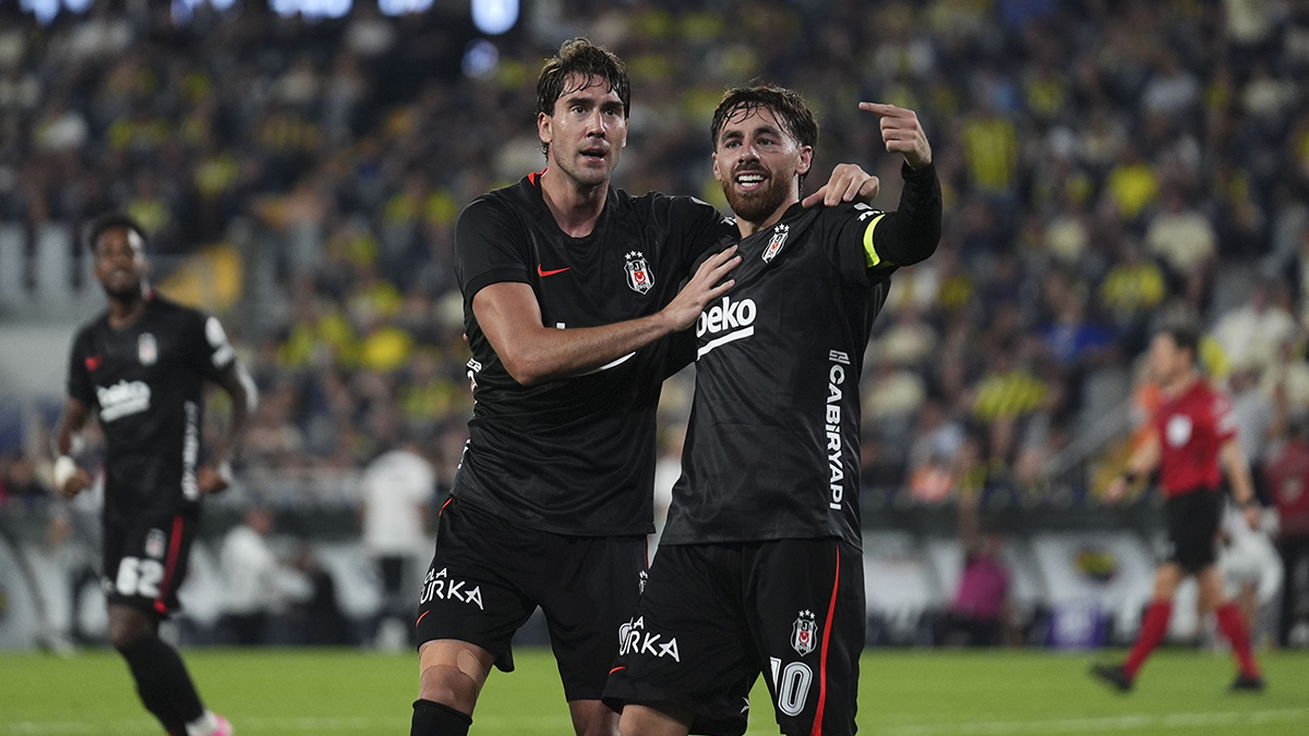Kadıköy'de 15 Yıllık Kira Sözleşmesi Bitti: Beşiktaş, Fenerbahçe'ye Ziyarete Geldi!