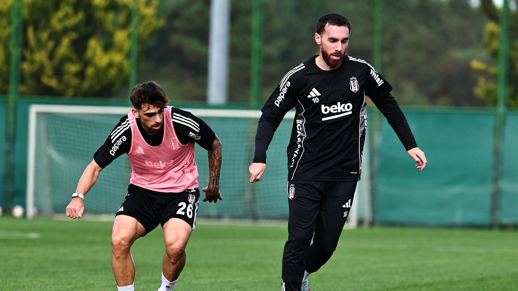 Beşiktaş'ta Sergen Yalçın Rüyası Devam Ediyor: Kartal Karagümrük'e 'Şaşırtıcı' Hazırlıkta!