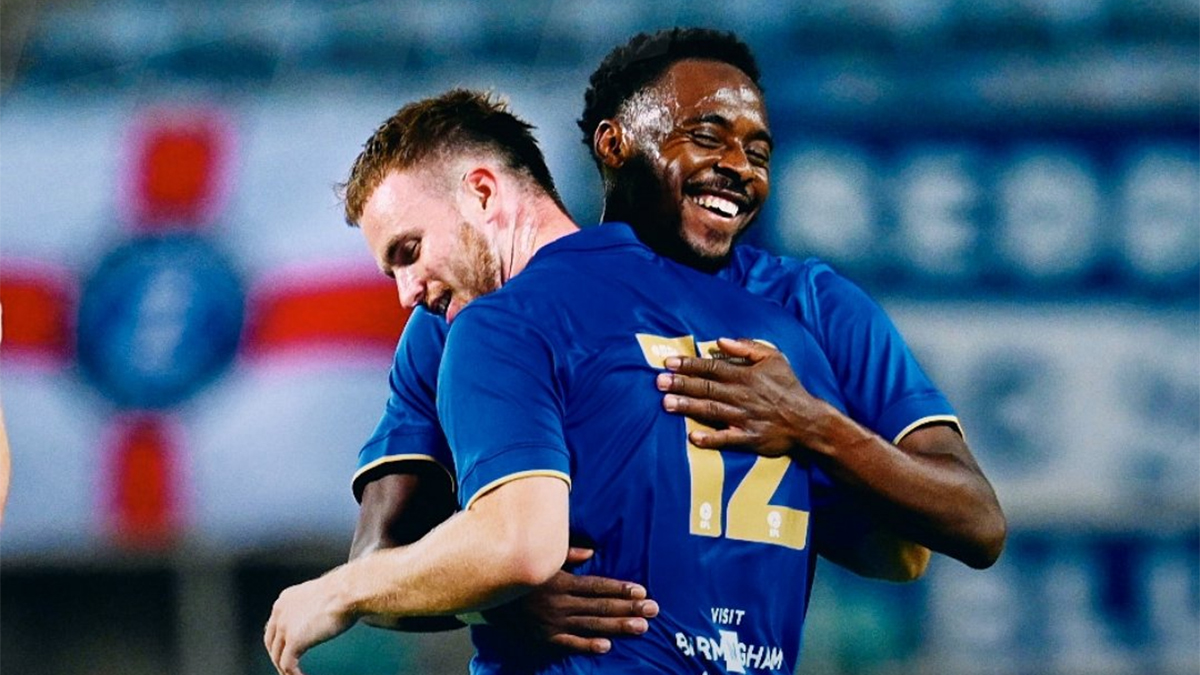 Osayi-Samuel yeni takımıyla ilk maçında manşetlik oldu