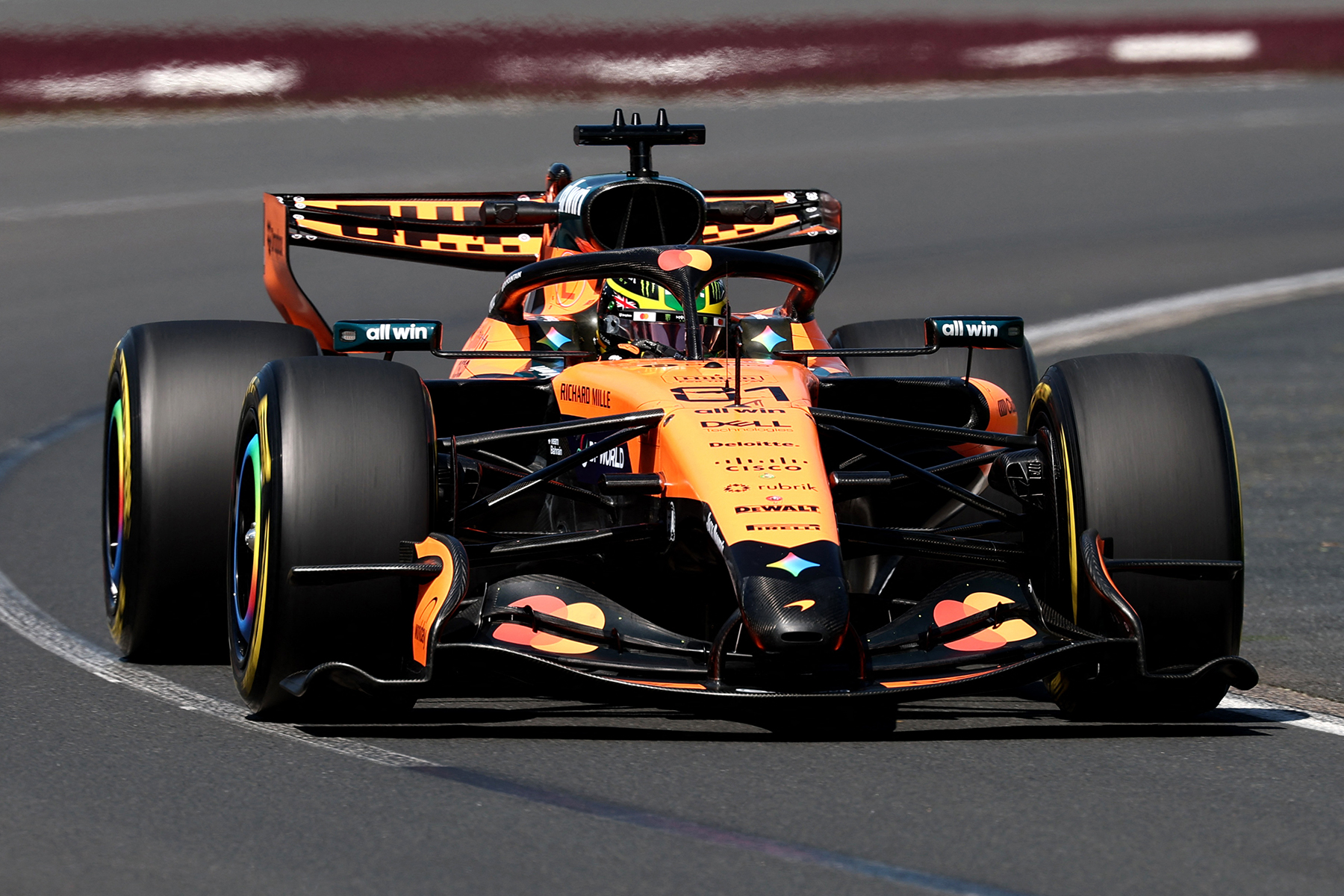 F1 Avustralya GP: İlk günün en hızlı ismi Oscar Piastri