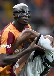 Victor Osimhen'den herkesi şaşırtan hareketVictor Osimhen'den herkesi şaşırtan hareket