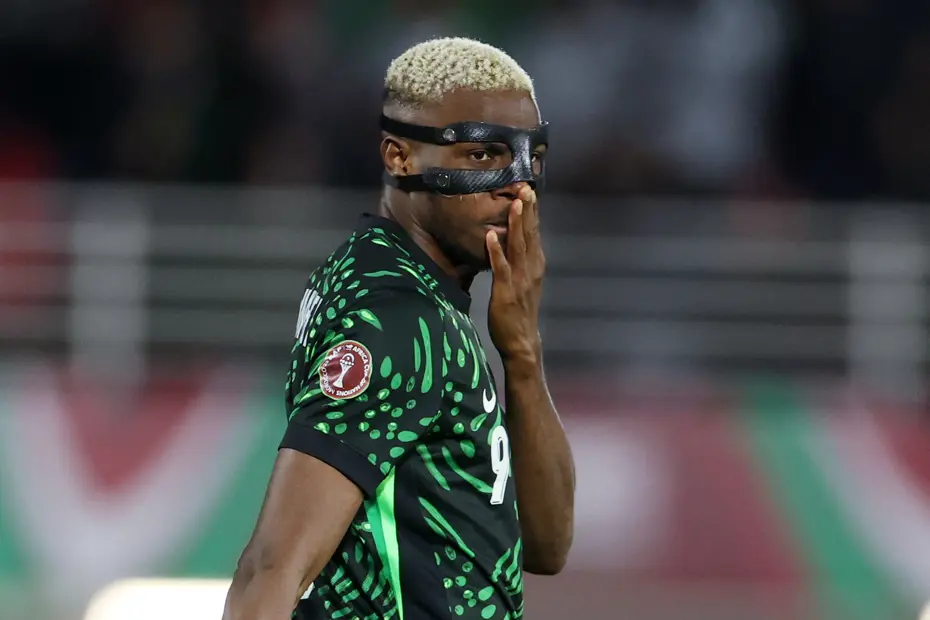 Nijerya basınından bomba Osimhen iddiası: "Türkiye'ye gitmekle tehdit etti" - 2