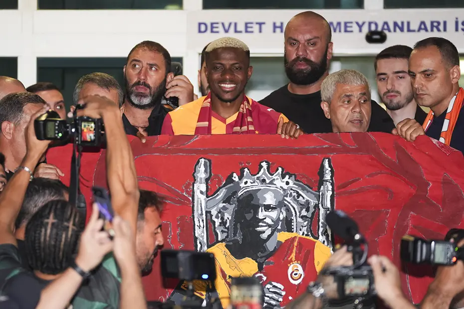 Osimhen transferi için kulübe para verecek mi? Canlı yayında duyurmuştu, beklenen açıklama geldi - 4 Osimhen transferi için kulübe para verecek mi? Canlı yayında duyurmuştu, beklenen açıklama geldi - 4