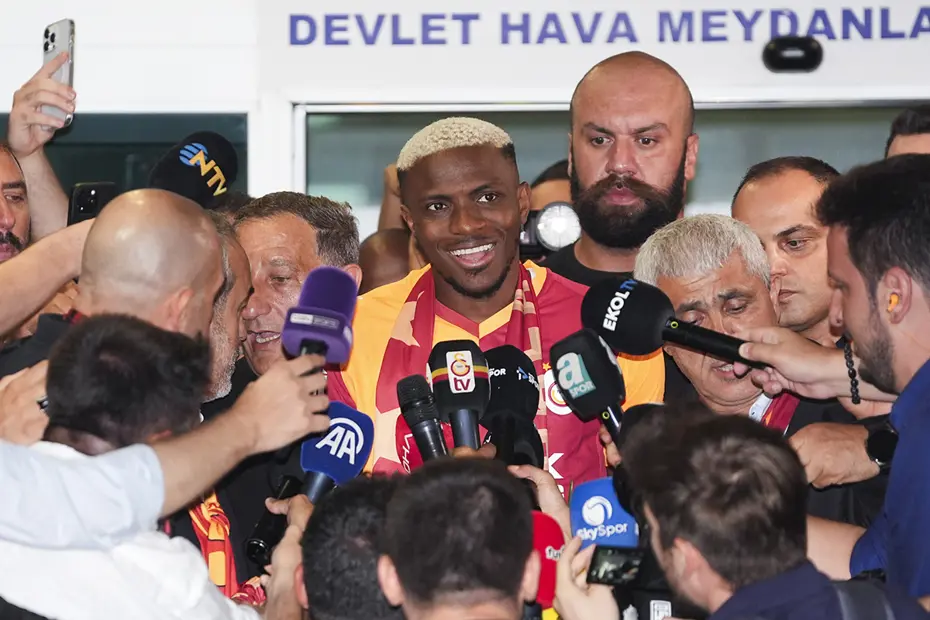 Galatasaray yeniden Victor Osimhen'e kavuştu: İlk açıklamasını yaptı - 2