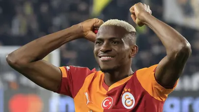 "Osimhen'de fark 10 milyon euro: Dev rakamla geliyorlar" | Sporun manşetleri "Osimhen'de fark 10 milyon euro: Dev rakamla geliyorlar" | Sporun manşetleri