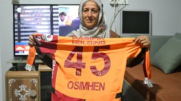 'Osimhen Teyze'den Nijeryalı golcüye davet: "Gelirse mantı, pastırma, yufka, bulgur pilavı yedireceğim"