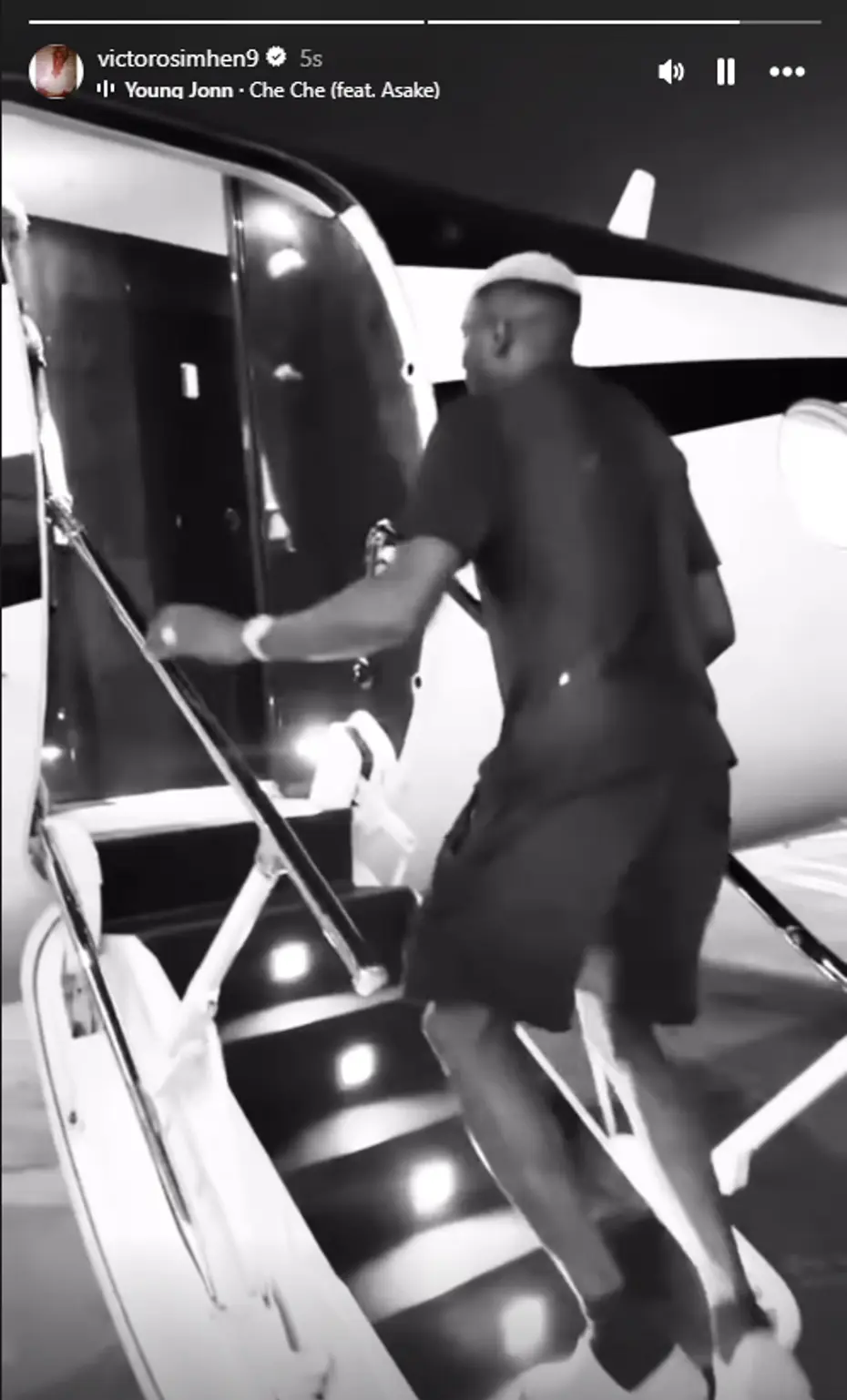 Osimhen'den Galatasaraylıların uykularını kaçıran paylaşım: Gece yarısı peş peşe gönderdi - 5
