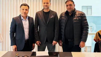 Ayrılığın üstünden 3 saat geçmeden yeni teknik direktörü duyurdular