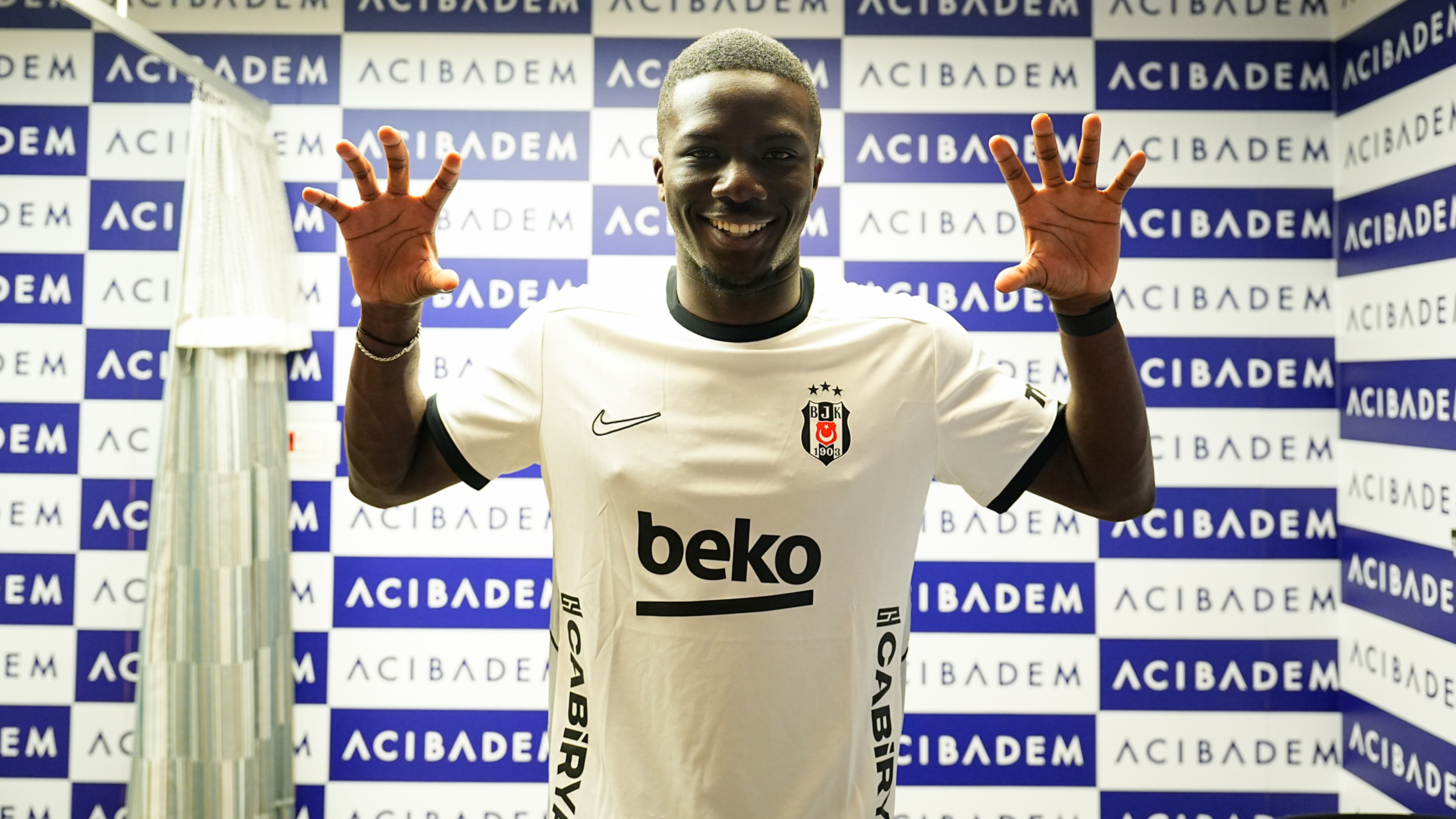Yeni Kartal Kassoum: Formayı Sırılsıklam Etmek İçin Geldim!