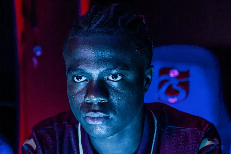 Trabzonspor'un yeni transferine daha sahaya çıkmadan ceza: Fenerbahçe maçında yok - 3