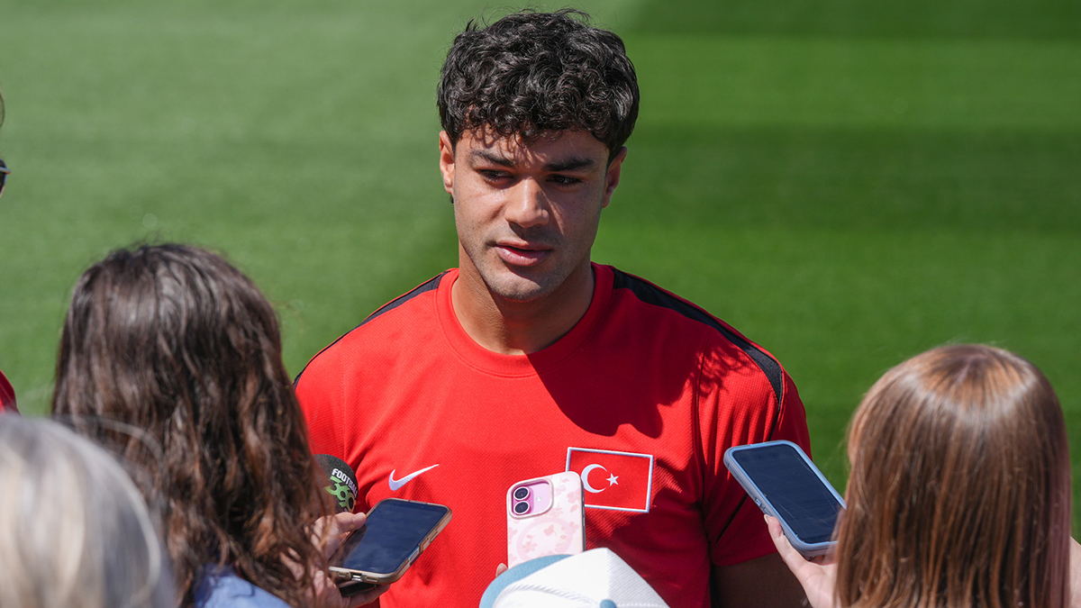 Ozan Kabak'tan Avustralya sözleri: