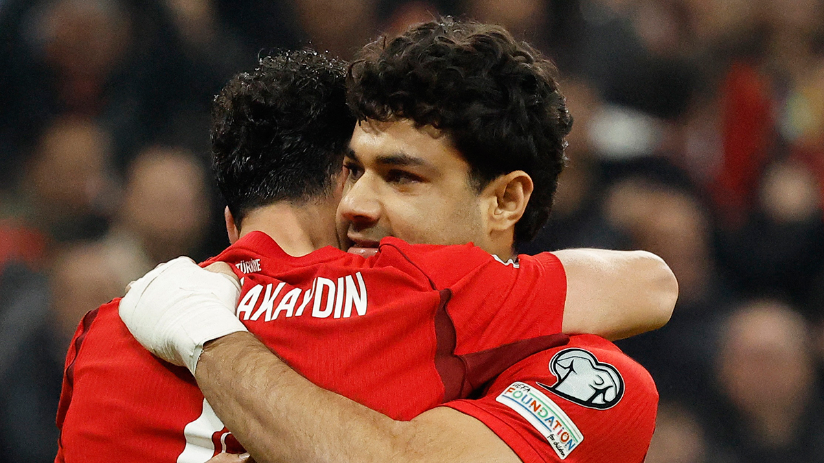 Ozan Kabak'tan 'Uzun Vadeli İlişki' Hamlesi: Hoffenheim'a 2030'a Kadar Tapu Kaptırdı!