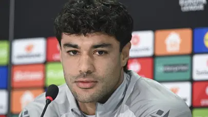 Ozan Kabak'tan Beşiktaşlı yıldıza: "Umarım yarın iyi gününde olmaz" Ozan Kabak'tan Beşiktaşlı yıldıza: "Umarım yarın iyi gününde olmaz"