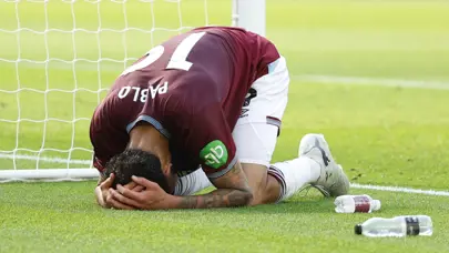 Kazandı ama yetmedi: Premier Lig'den düşen son takım belli oldu