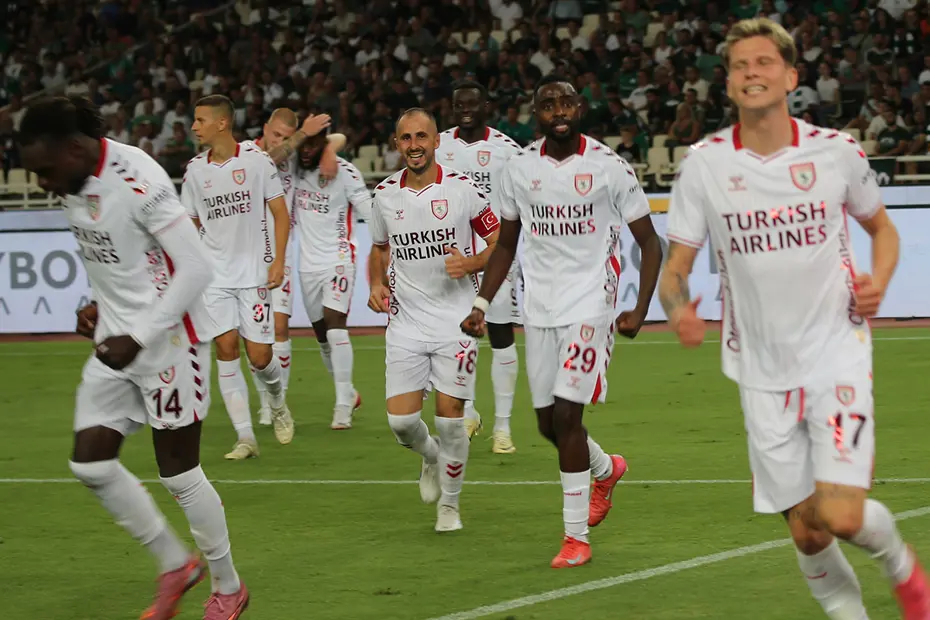 Yunan basını çirkinleşti: Panathinaikos-Samsunspor maçı için olay başlık attılar - 4