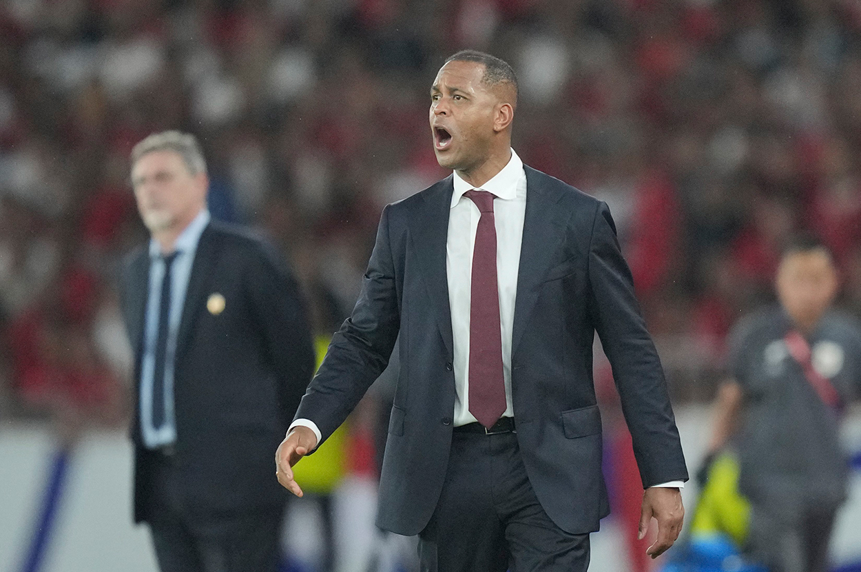 Kluivert'ın Endonezya 'Tatili' Bitti: Dünya Kupası Hayalleri Balayından Kısa Sürdü!
