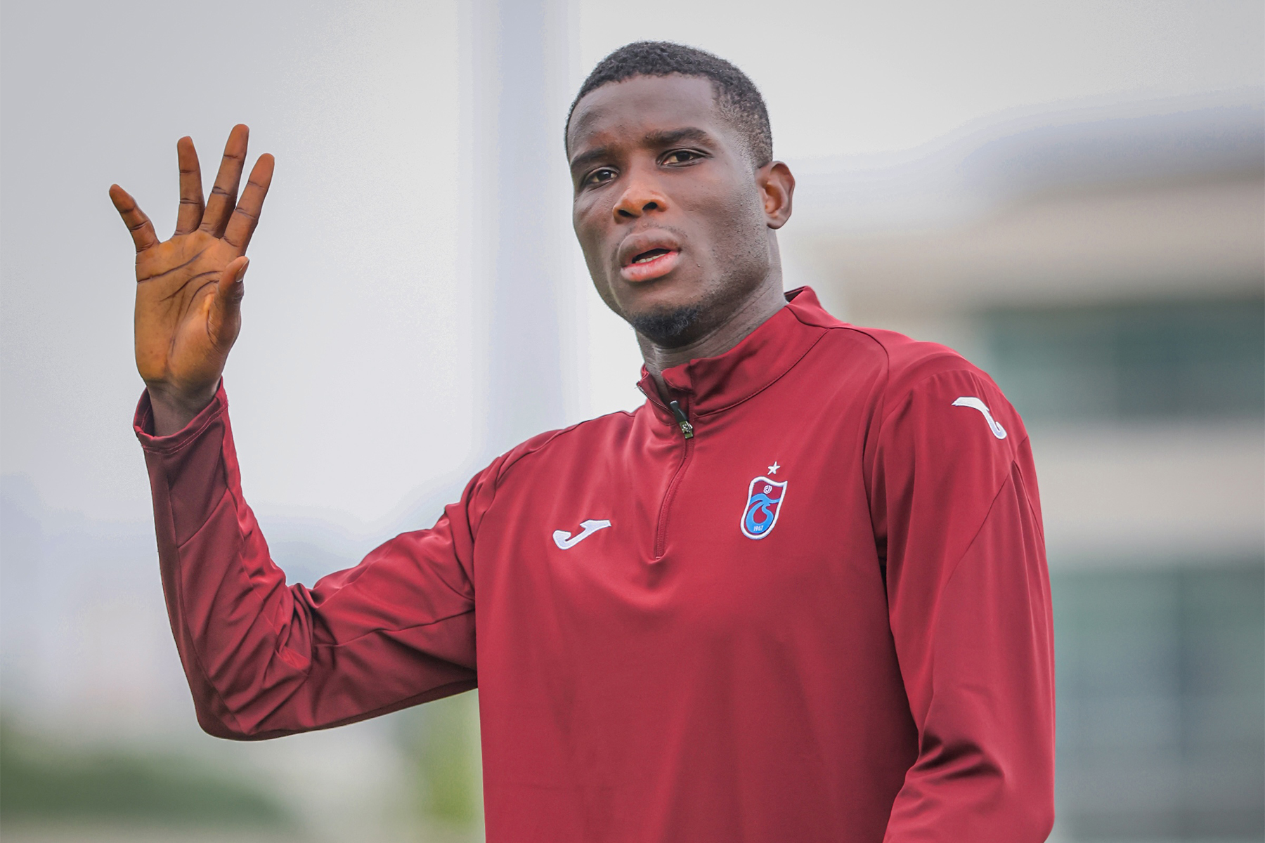 Onuachu'yu Trabzonspor'dan koparmak için 4 katı maaş ödemeye hazırlar