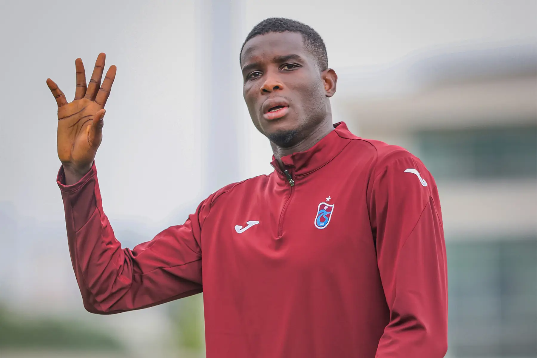 Onuachu'yu Trabzonspor'dan koparmak için 4 katı maaş ödemeye hazırlar