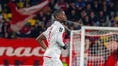 Sözleşmesi feshedilen Paul Pogba boşa çıktı Sözleşmesi feshedilen Paul Pogba boşa çıktı