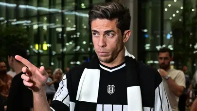 Beşiktaş'tan ayrılan Paulista'nın transferini gece yarısı duyurdular