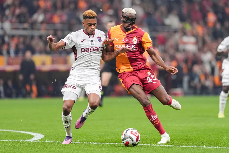 Trio noktayı koydu! Galatasaray ve Trabzonspor'un penaltı beklediği pozisyonlar için net yorum - 3 Trio noktayı koydu! Galatasaray ve Trabzonspor'un penaltı beklediği pozisyonlar için net yorum - 3