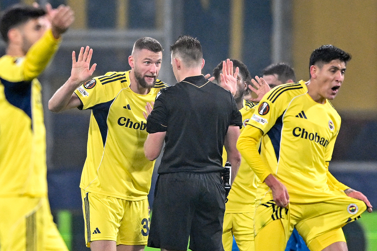 Çekya basını, Plzen-Fenerbahçe maçını konuşuyor: "Türkler çileden çıktı"
