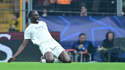 Galatasaray maçında kıyameti kopartan pozisyonun başrolü konuştu: Hakemin söylediklerini itiraf etti