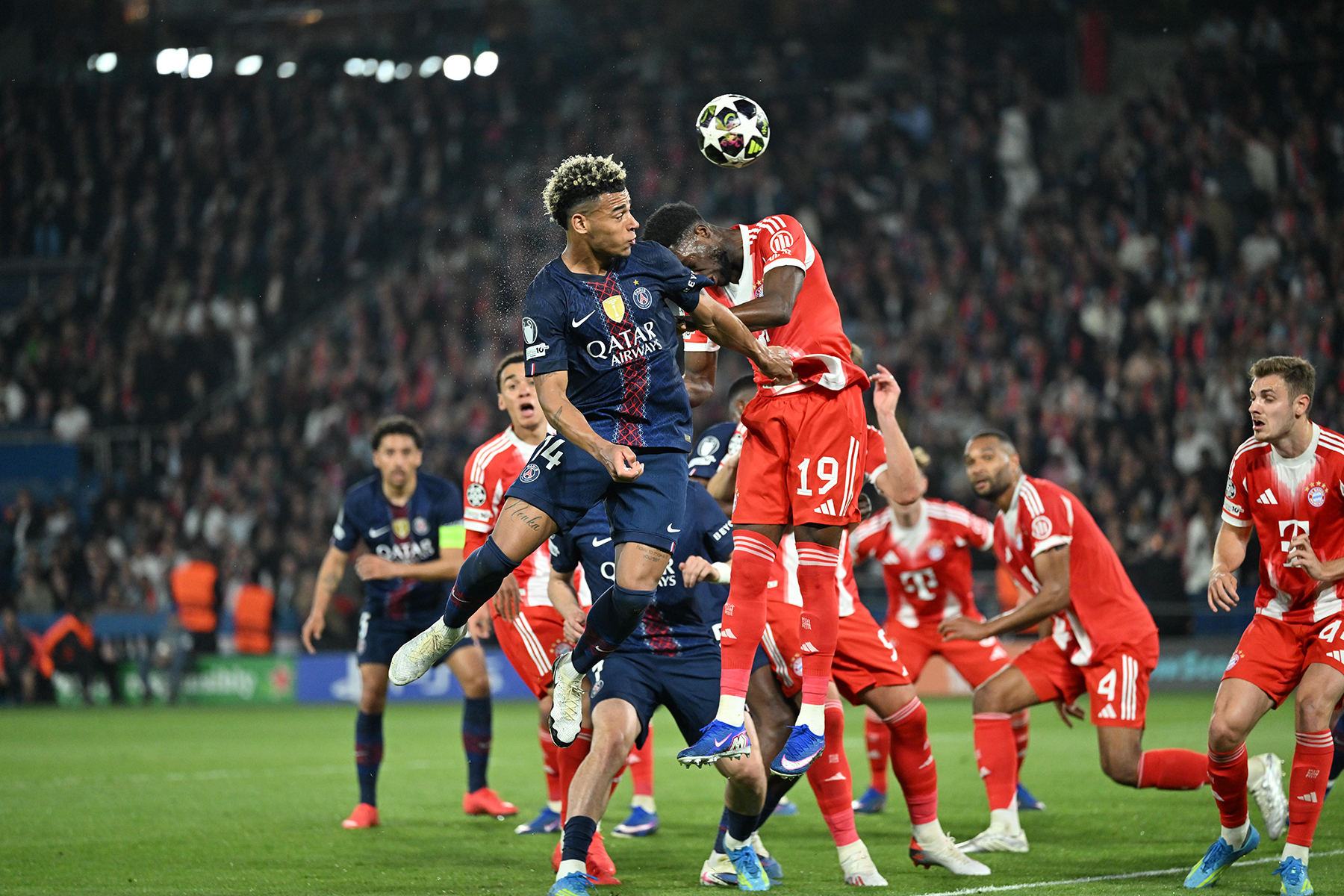 Avrupa'da manşetler, Luis Enrique'yi bile şaşkına çeviren PSG - Bayern maçıyla yanıyor