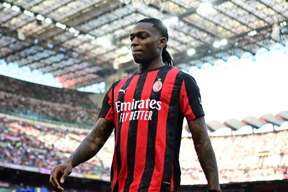 Fenerbahçe ve Galatasaray'la anılan Leao bombayı patlattı! Gece yarısı transfer açıklaması geldi - 3