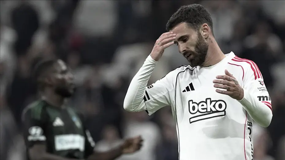 Kadroya alınmayan Rafa Silva'dan derbi bittiği gibi flaş hamle geldi - 3