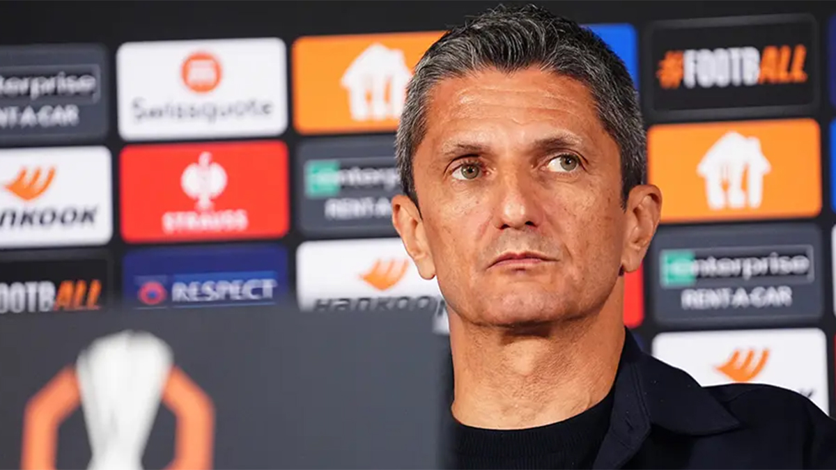 Beşiktaş'tan Razvan Lucescu'ya tam 2 katı teklif! Kararını canlı yayında açıkladı